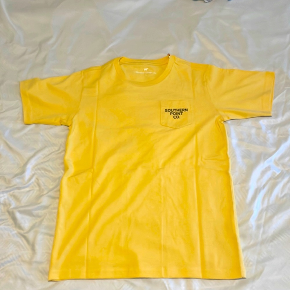 Southern Point Co. T-shirt  youth large